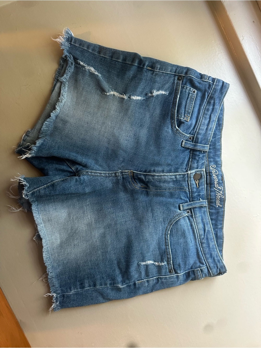 Universal Thread Faded Blue Raw-Hem Distressed Denim Shorts
